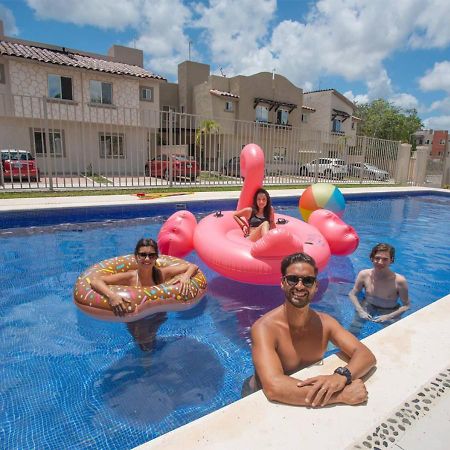 Love Vacations Κανκούν Εξωτερικό φωτογραφία